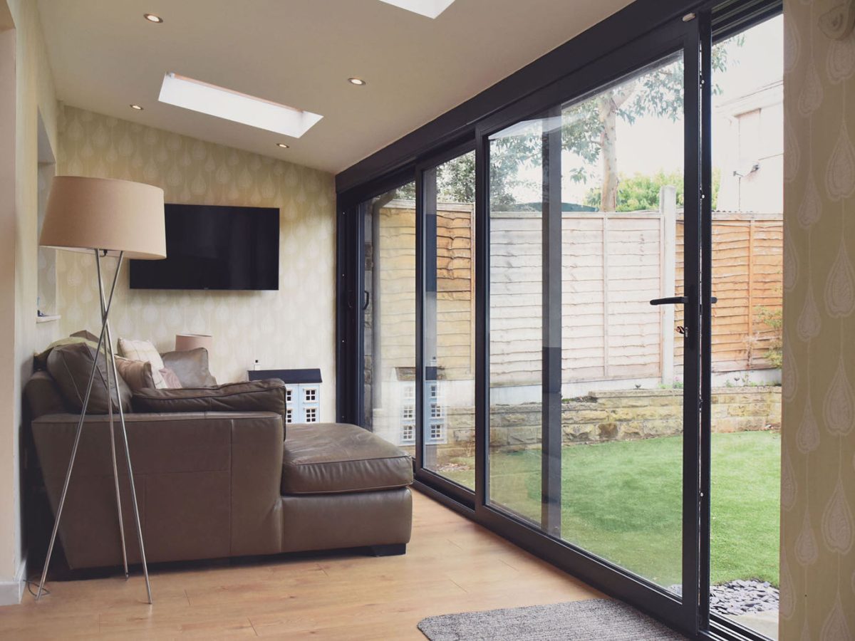 Durable handles and advanced locking systems for reliable aluminium patio doors