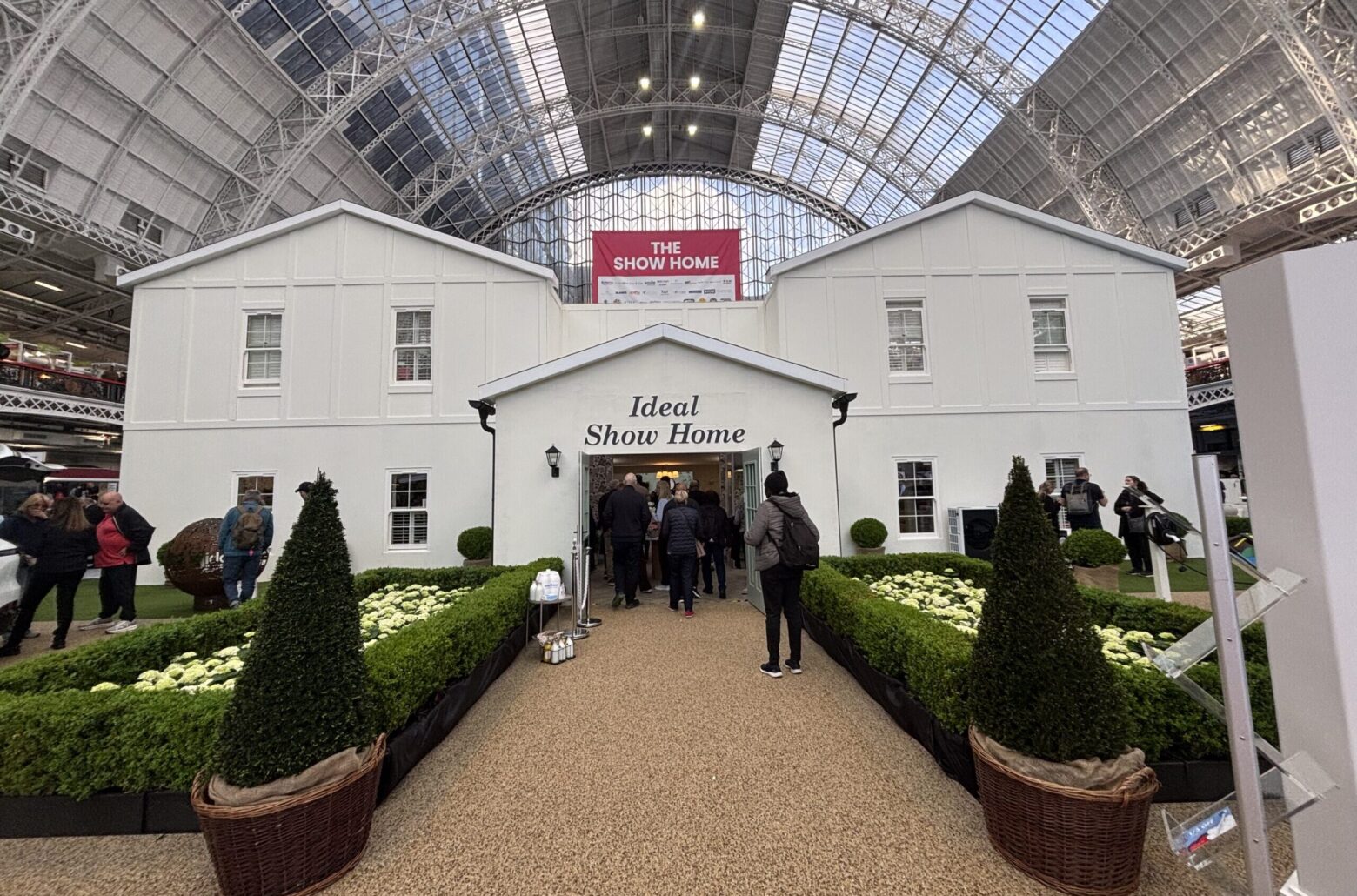 Quickslide Showcases Sash Window Innovation at the Ideal Home Show